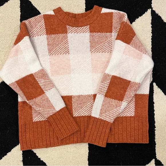 Plaid Sweater - Picture 3 of 5